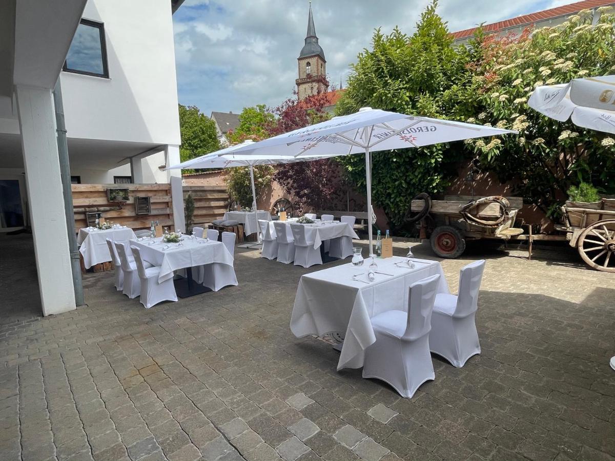 Hotel Restaurant Goldenes Ross Gollheim Esterno foto