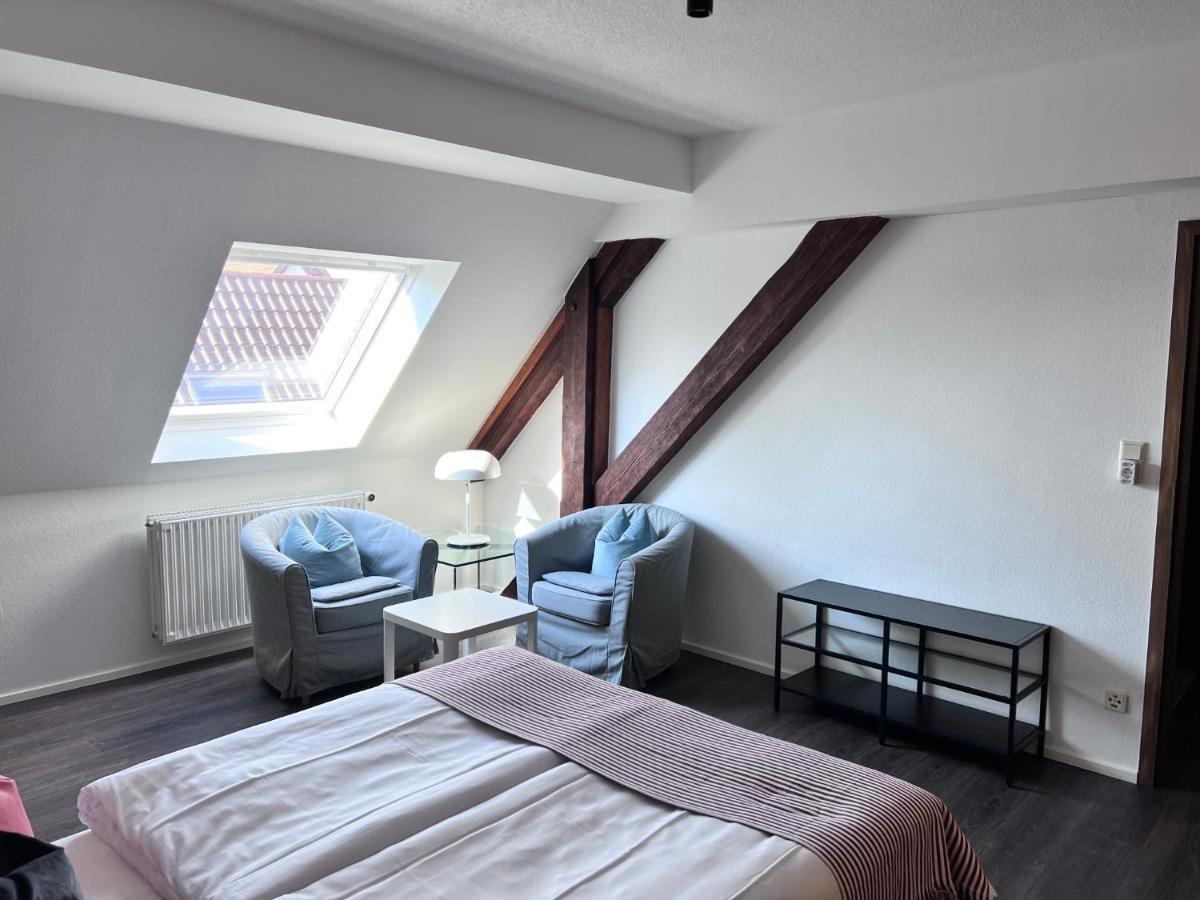 Hotel Restaurant Goldenes Ross Gollheim Esterno foto